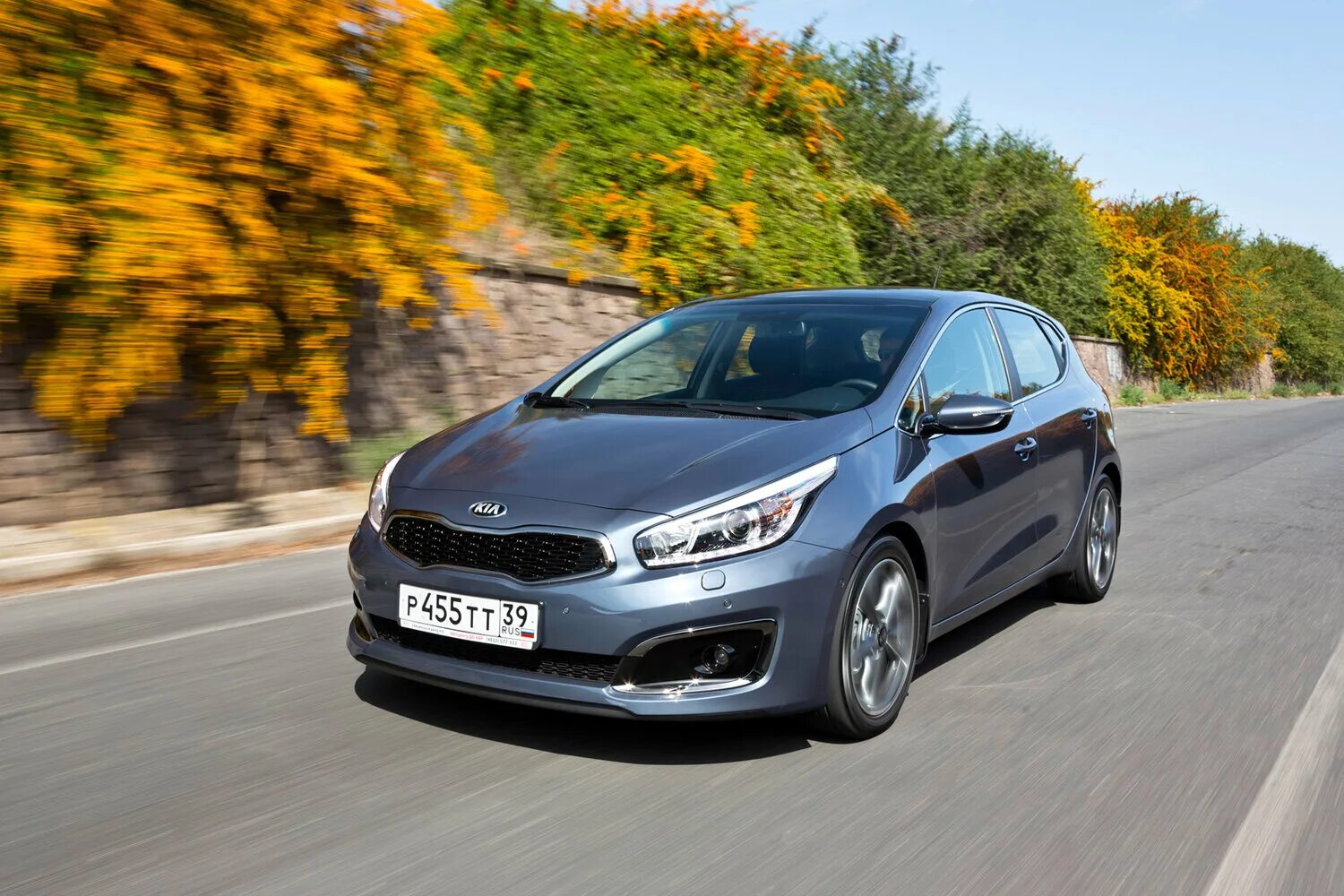 Купить б/у Kia Ceed II 1.6 MT (129 л.с.) бензин механика в Ростове-на-Дону: сере