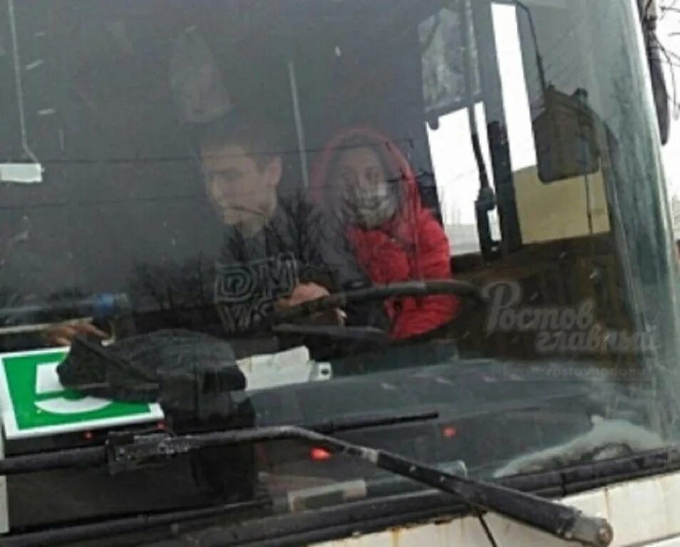 Лучший водитель дона. Фото из автобуса. Лучший водитель автобуса. Город работ ростов на дону водитель. Город работ ростов на дону водитель.