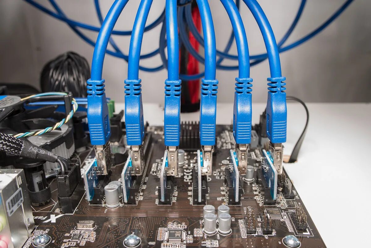 Подключить видеокарту в pci. Райзер для майнинга. райзер pci-e ферма. рейзер для майнинга 16x. рейзер для видеокарты.