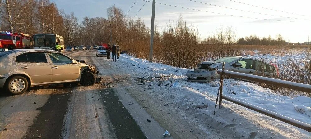 ДТП В Рыбинске вчера на окружной дороге. Авария в Рыбинском районе. ДТП В Рыбинском районе 2019. Авария на Переборском тракте.