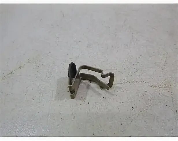 Toyota 77360-35010. 77366-52010 пружина лючка бензобака toyota. Пружина лючка бензобака тойота. Пружинка лючка бензобака чери фора. Пружина лючка бензобака рав 2019.