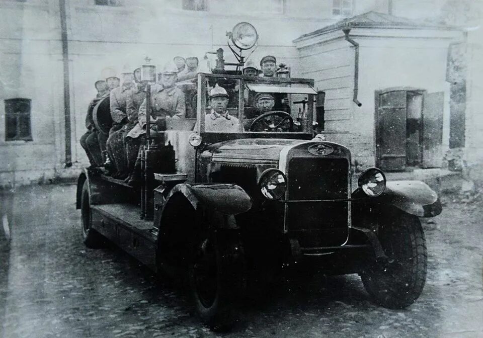 История пожарной охраны вологодской области. АМО-Ф-15 пожарный. АМО Ф-15 1928 года. Автомобиль АМО 1930.