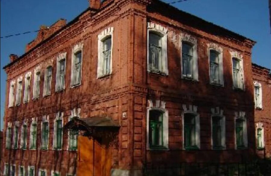 Село красносельское школа. Красное-на-волге костромская область школа. Школа красная на волге кострома. Поселок красное на волге костромская область. Музей красное на волге.