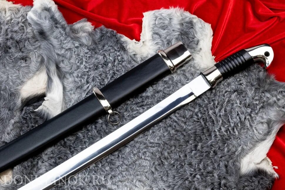 Сабля легкокавалерийская офицерская обр 1826. Подвес для кавказской шашки. Кинжал офицеров придворной охоты обр 1855 г. Уставная казачья шашка. Шашка казачья двудолая.