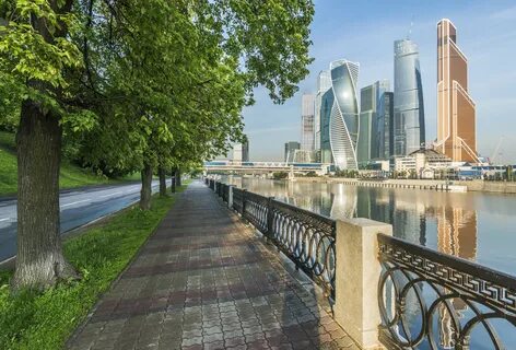 Москва сити лето