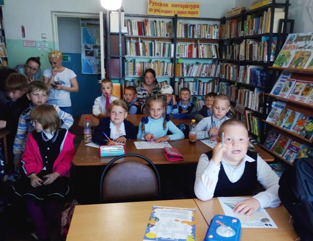 Сайт библиотек нижегородской. Алтунинская школа Вачский район. Алтунинская школа Вачский район директор. Вачская Центральная библиотека ВКОНТАКТЕ. Алтунинский ДК Вачского района адрес.