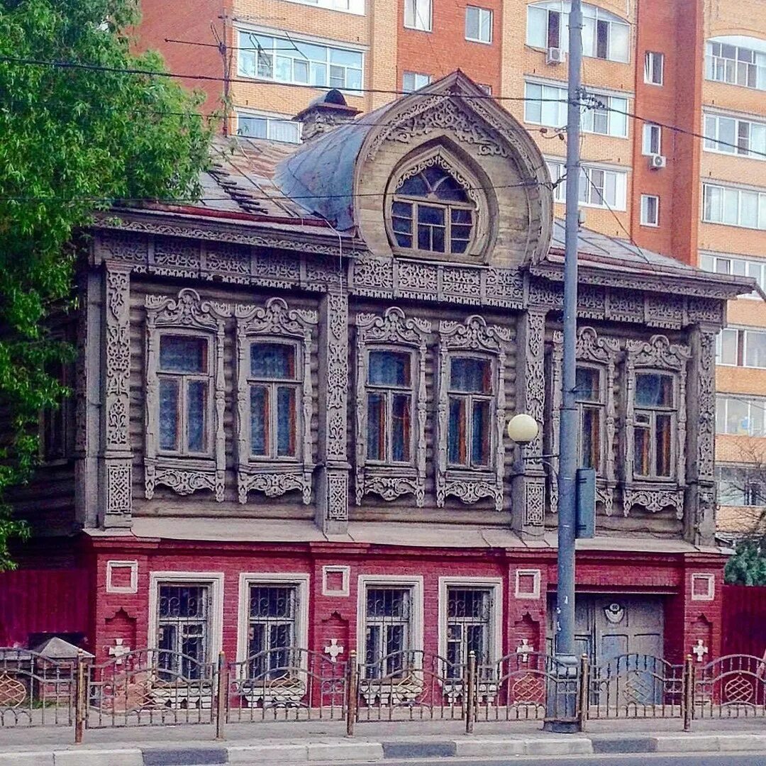 Московские купеческие дома. Дом купца Чернохвостова Сергиев Посад. Сергиев Посад дом Гагинских. Дом купца Бородавкина Ачинск. Пушкино дом купчихи Ежовой.