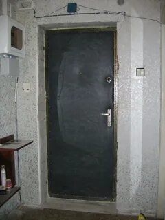 Двери в коммуналку