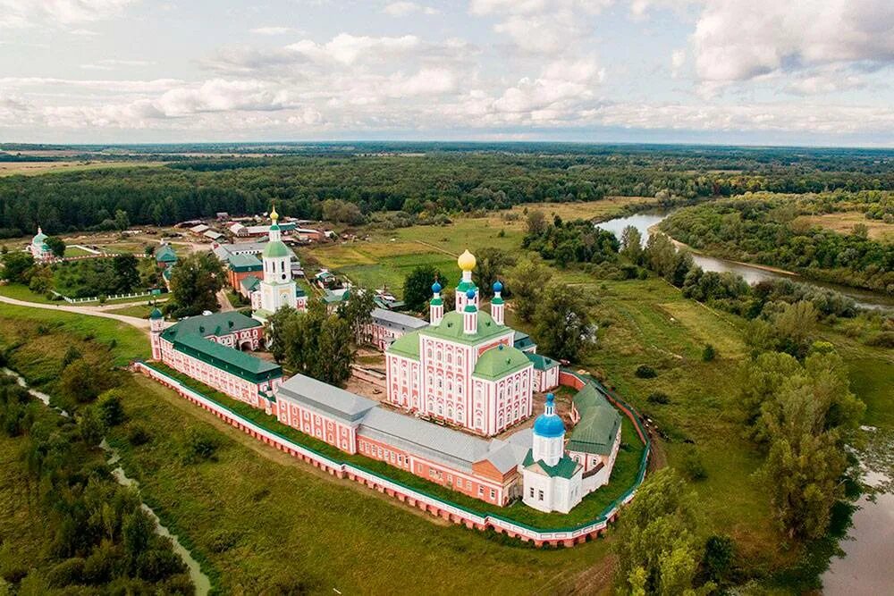 Сайт санаксарского мужского монастыря. Темниковский Санаксарский монастырь. Город Темников Республика Мордовия Санаксарский монастырь. Рождество-Богородичный Санаксарский мужской монастырь. Монастырь Ушакова Мордовия.