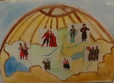 Қолдан жасалған көне үстелдер