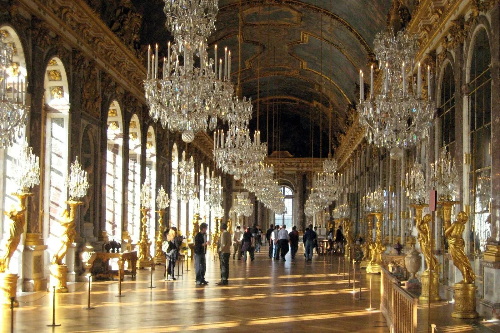 Версальский дворец, Версаль дворец Версаля. Версаль резиденция французских королей. Версальский дворец в Париже зеркальная галерея.