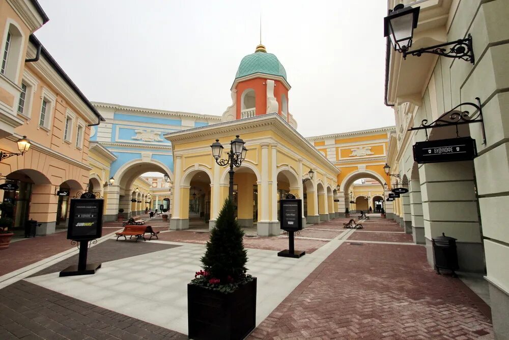 Pulkovo outlet. Пулково аутлет Виладж. Outlet Village Пулково СПБ. ТЦ аутлет Пулково. Outlet Village Пулково, Пулковское шоссе, 60, корпус 1.