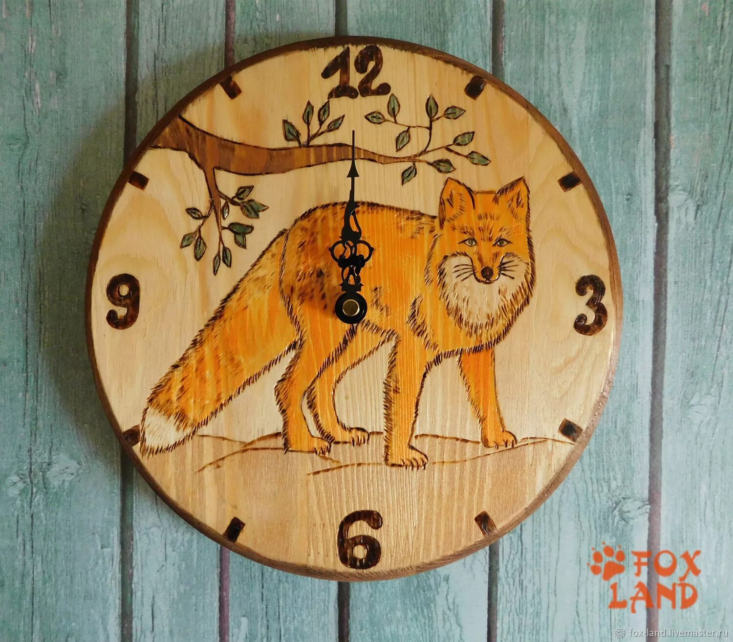 Часы foxes. Часы с лисой. Настенные часы лиса. Часы настенные Лисенок. Часы настенные с лисами.