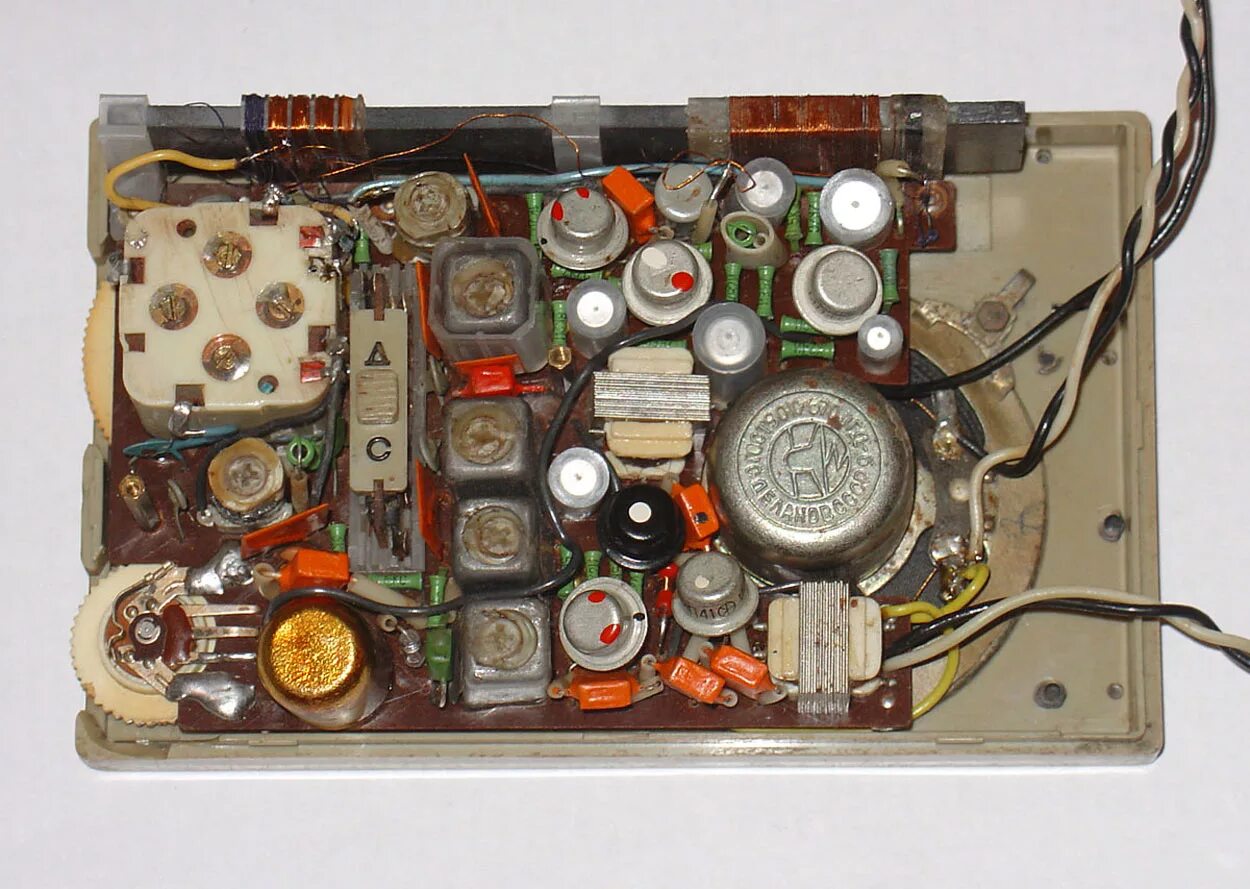Рп4 радиоприёмник ламповый. Радиоприемник сокол 4. Транзисторный радиоприемник алмаз. Транзисторный радиоприемник алмаз. Радиоприемник алмаз схема.