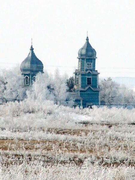 Спасское самарская область. Храм в Нероновке Самарской области. Нероновка Сергиевский район Самарская область. Храм в Сергиевске Самарской области. Нероновская Церковь Сергиевский район.