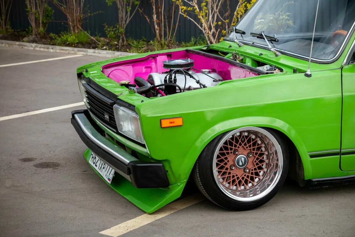 Жигули ваз 2105 тюнинговая. Ваз 2105 tuning. Сплиттер 2106. Вазы тюнинг картинки. Ваз 2105 tuning.