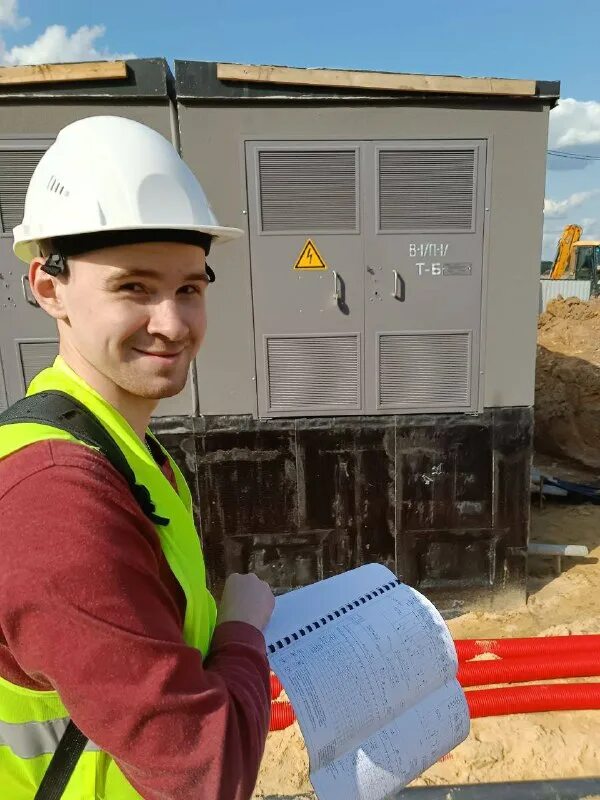 Академия технолаб обнинск. Курсы робототехники для детей. Пресейл-инженер. Ребенок инженер. Ребенок инженер.