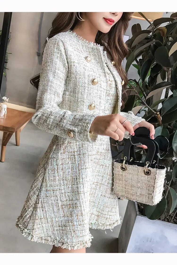 стивен фрай твидовый пиджак. твидовые костюмы карл лагерфельда. твидовый костюм шанель 2020. твидовый костюм коко шанель. твидовый пиджак большевичка.