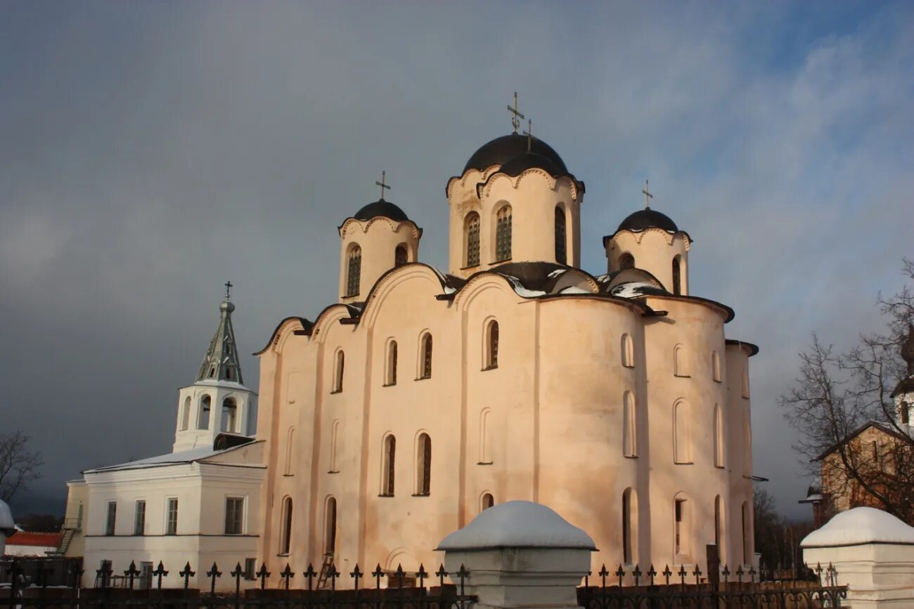В начале 12 века в новгороде. Новгородское княжество карта 13 век. Территория новгородской земли 13 век. В начале 12 века в новгороде. Новгородская земля карта 12 век.