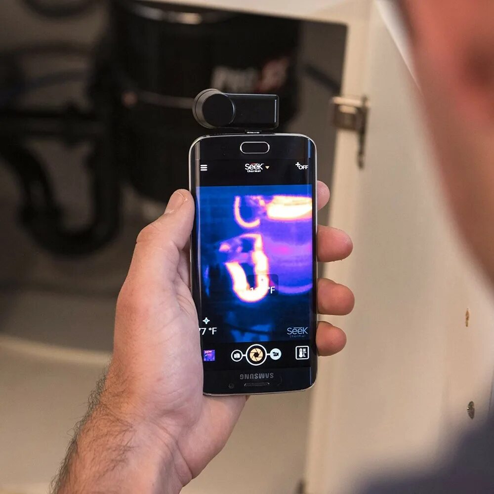 Тепловизоры для смартфона seek thermal compact. Тепловизор seek termal pro. Seek thermal compact pro для ios. Seek thermal compact xr. Seek termal compact pro.
