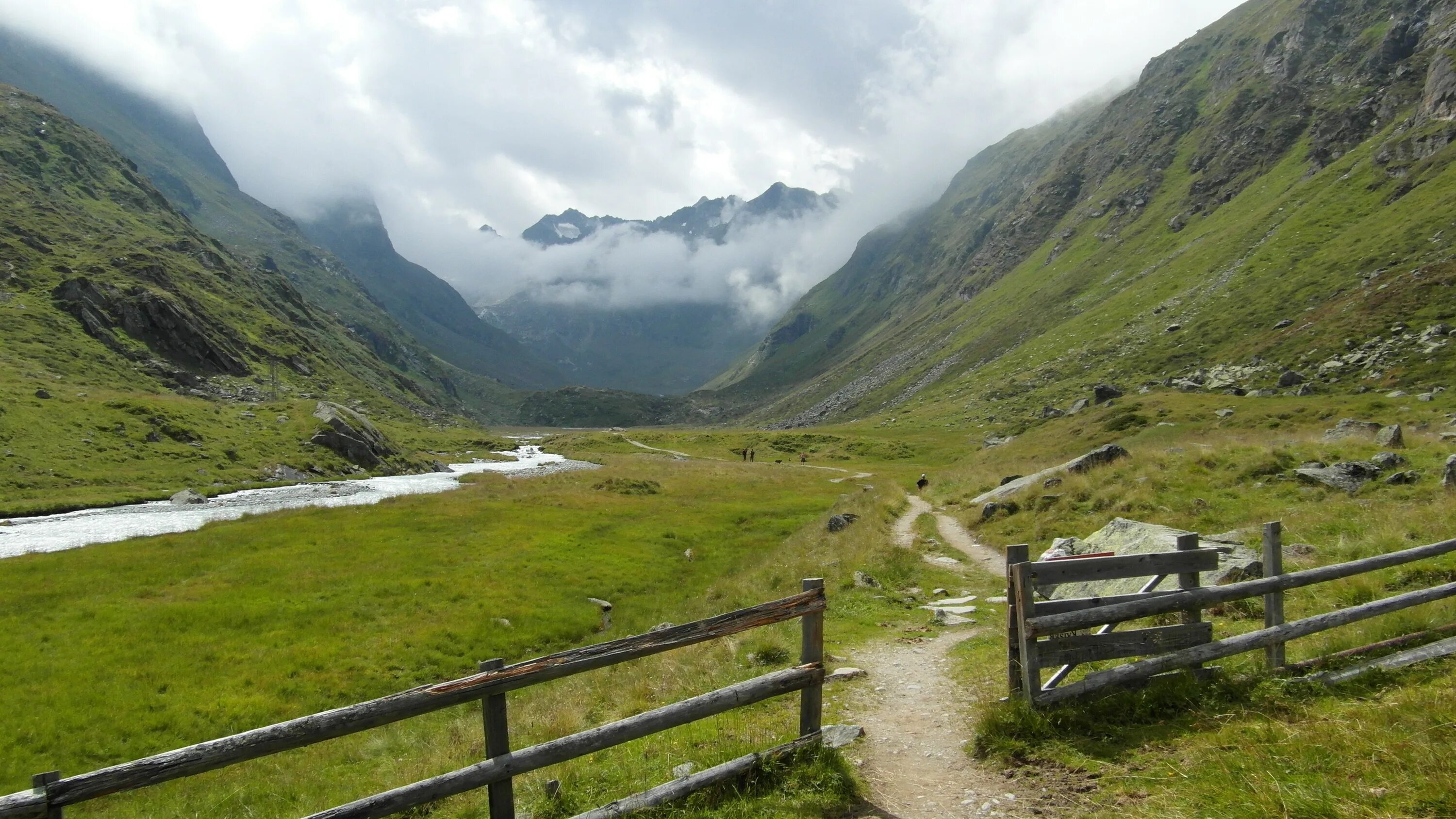 Прощайте горы и долины. Межгорная Долина. Альпийские Луга Швейцария. Моргульская Долина горы. Ущелье Джууку Киргизия.