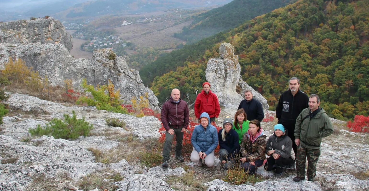 Все кто побывал в Крыму. Куда в Крыму поехать в ноябре. Стоит ли ехать в Крым. Куда съездить в ноябре с классом.