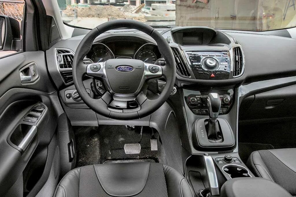 Салон куги. Форд Куга 2 2013. Kuga 2 салон. Ford Kuga 2 салон. Ford Kuga 2014 салон.