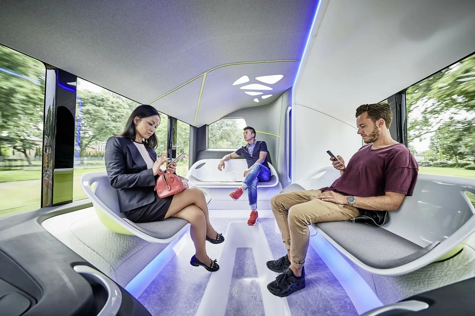 Лишены будущего. Mercedes-Benz Future Bus. Мерседес Future Bus. Автобус Мерседес концепт. Mercedes-Benz Future Bus салон.