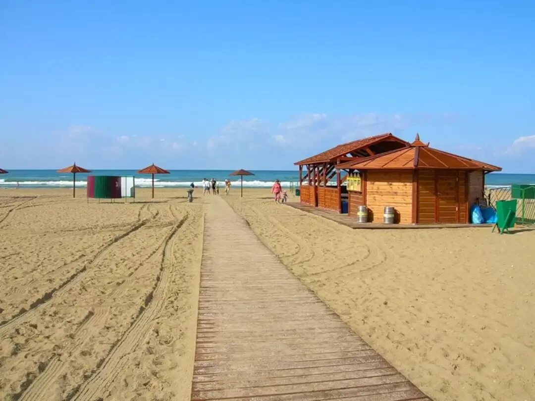 Отдых анапа со своим пляжем. Hotel white beach all inclusive анапа. Пляж санатория русь анапа. Отдых анапа со своим пляжем. Пляж золотая бухта анапа.