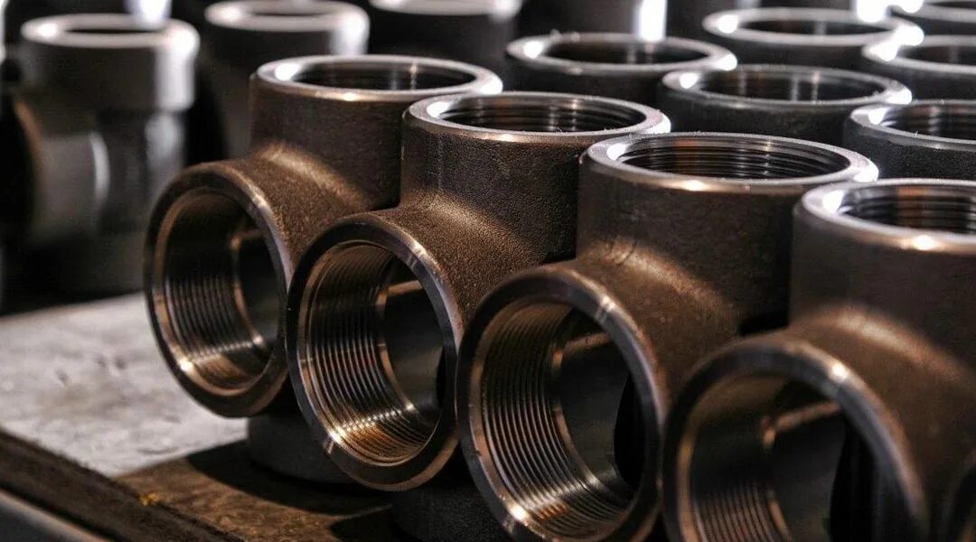 Pipe fitting. Carbon steel. стальные изделия для нефтегазовой отрасли. alloy steel. stainless steel fittings.