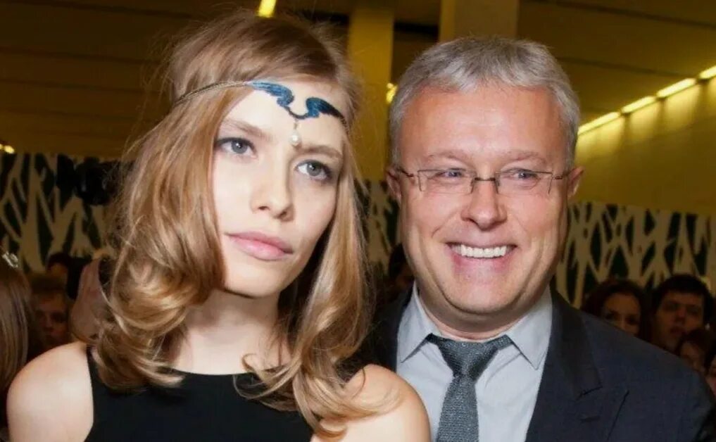 Молодая жена лена. Молодая жена лена. Молодая жена лена. Молодая жена лена. Молодая жена лена.