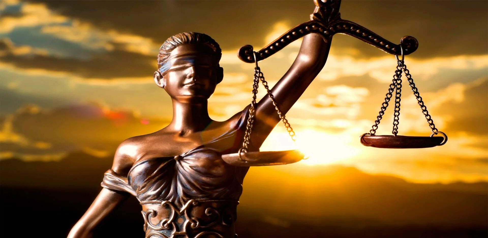 душевная тяжесть на сердце. богиня справедливости. освободиться от оков. несправедливое правосудие. чувство справедливости.