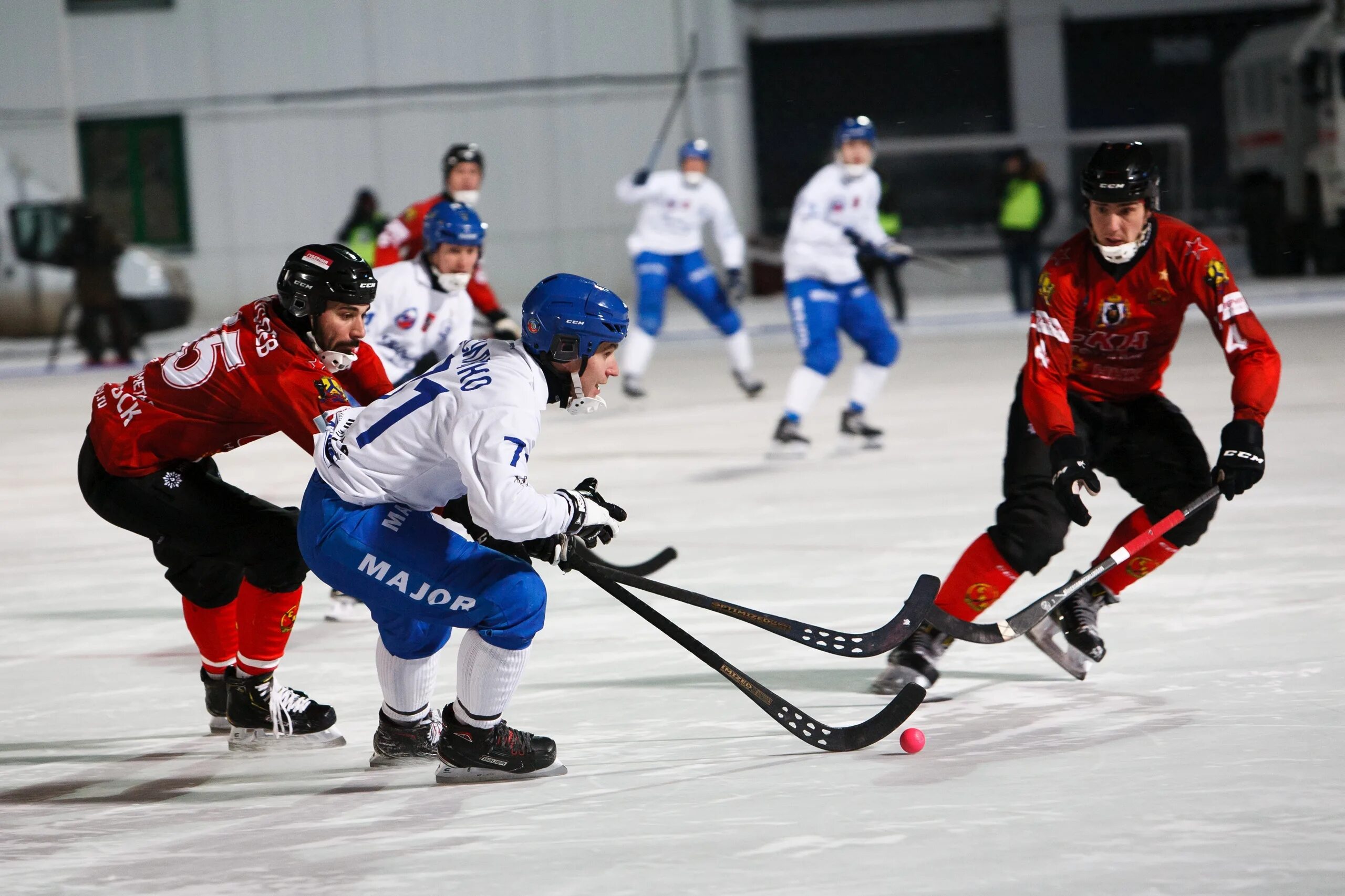 нефтяник динамо москва. динамо ска нефтяник. нефтяник динамо москва. динамо москва ска нефтяник. ска-нефтяник хабаровск хоккей с мячом.