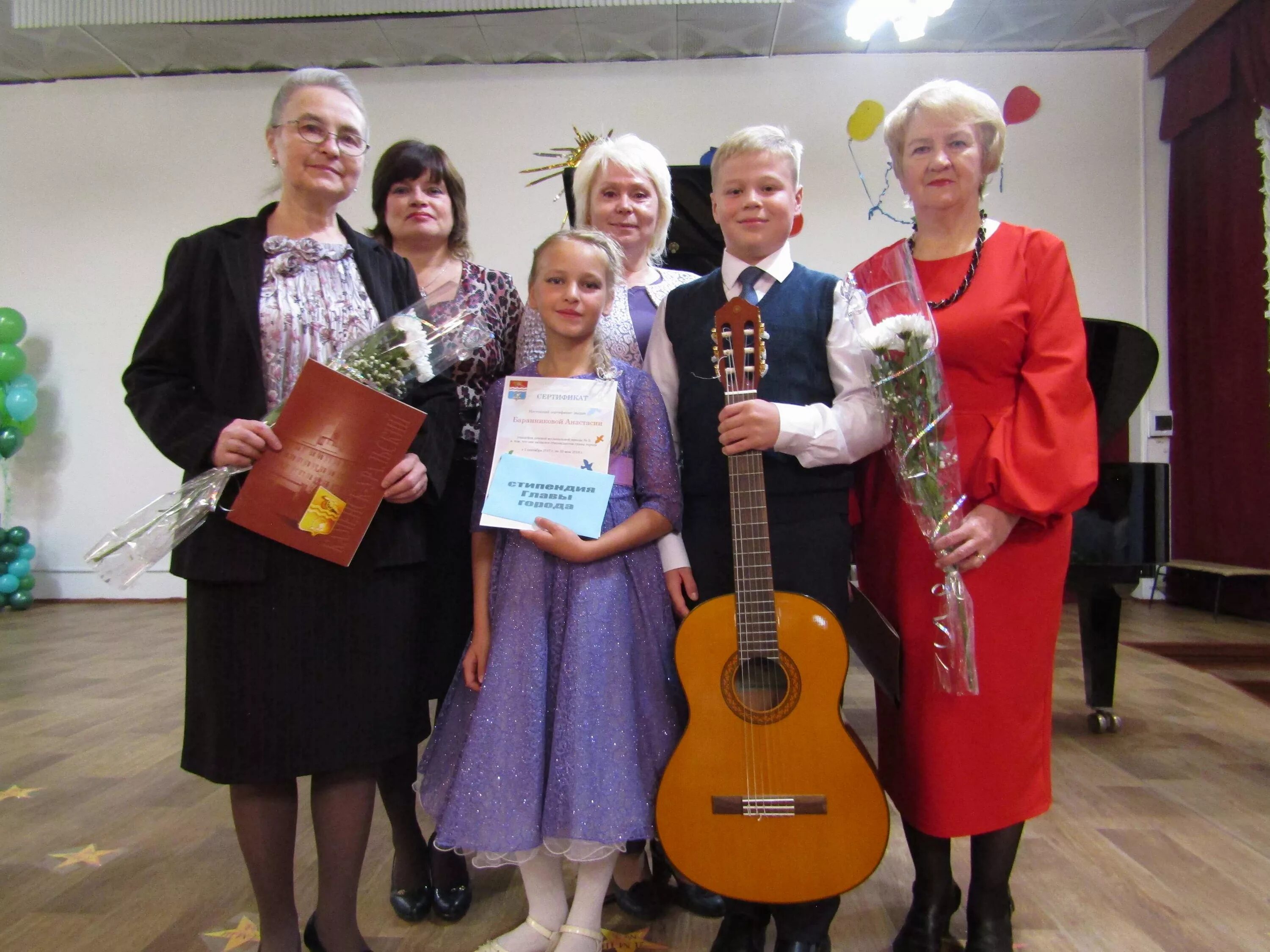 Музыкальная школа имени глинки екатеринбург. Детская музыкальная школа 1 новосибирск. Музыкальная школа 1 кострома. Музыкальная школа номер. Хоровая музыкальная школа москва.