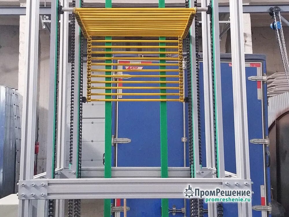 Профессиональные промышленные решения. Пластинчато-прутковый. Обвалочный транспортер. Обвалочный конвейер. Кухня ресторана.