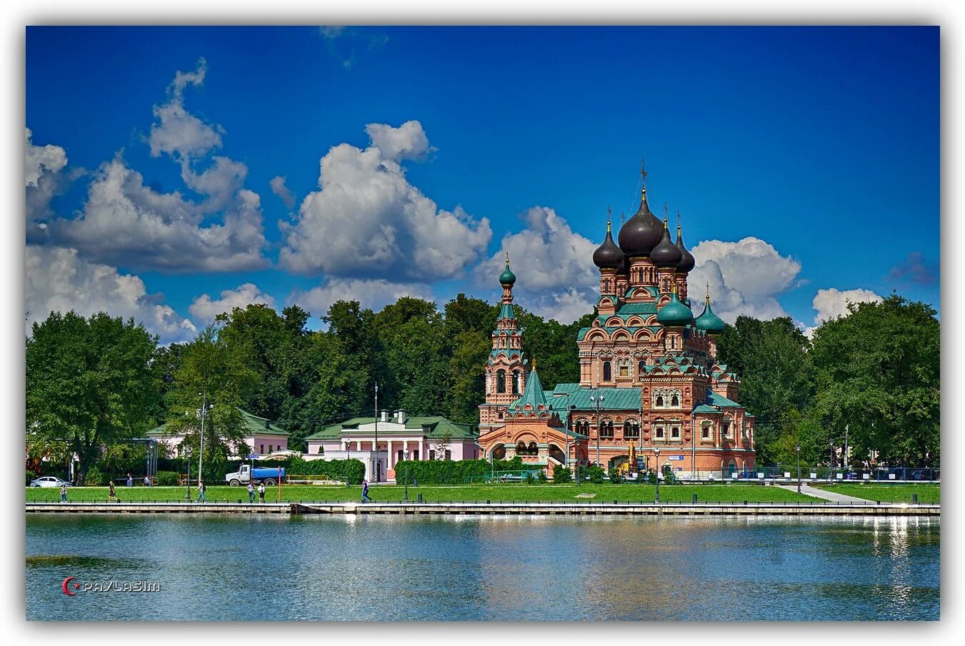 Село останкино. Храм Живоначальной Троицы в Останкино. Троицкая Церковь в Останкино. Церковь в Останкино Живоначальная Троица. Останкино усадьба Троицкий храм.