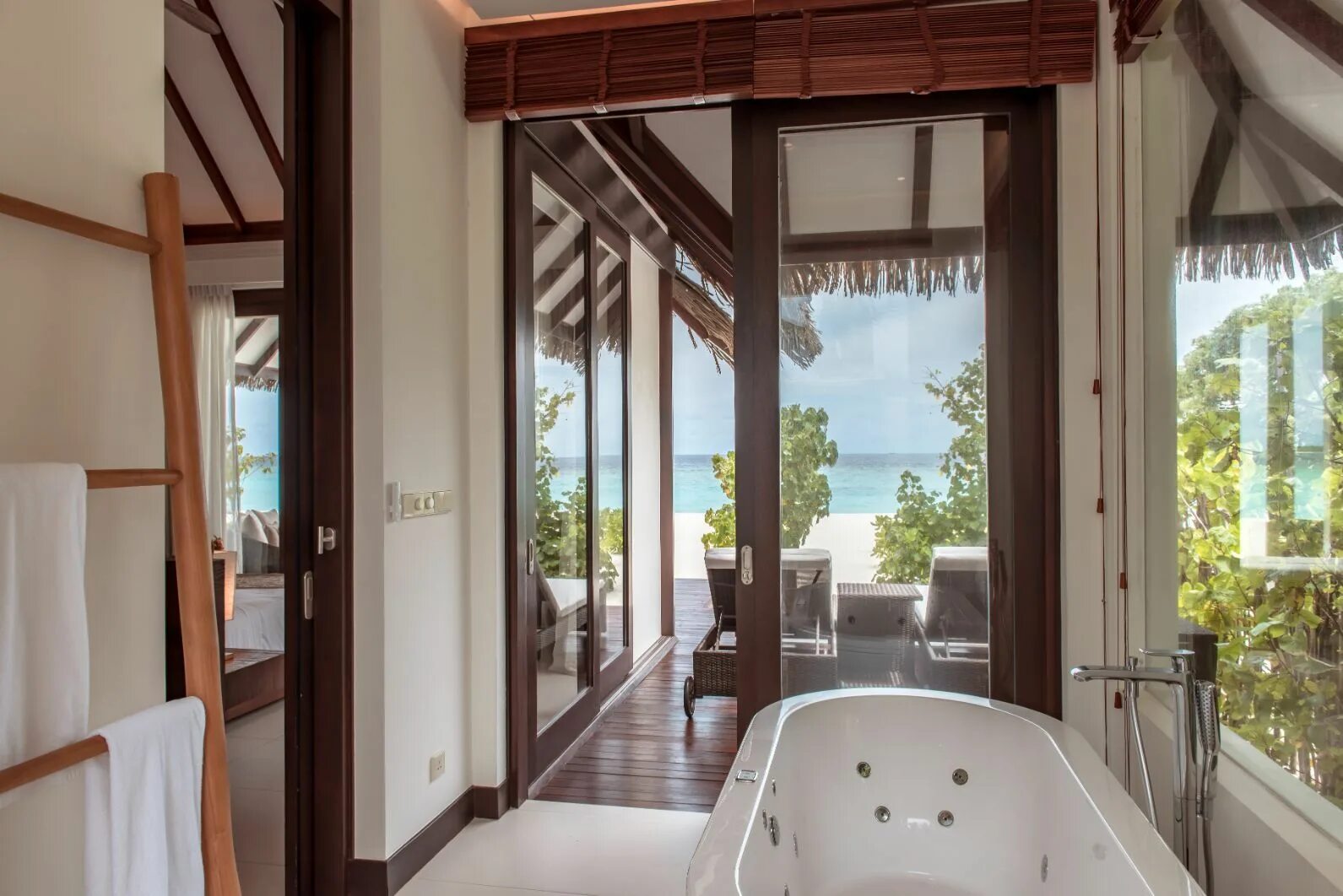 Heritance maldives. Мальдивы heritance aarah. heritance aarah 5. heritance aarah family beach villa. family beach villa heritance aarah maldives.