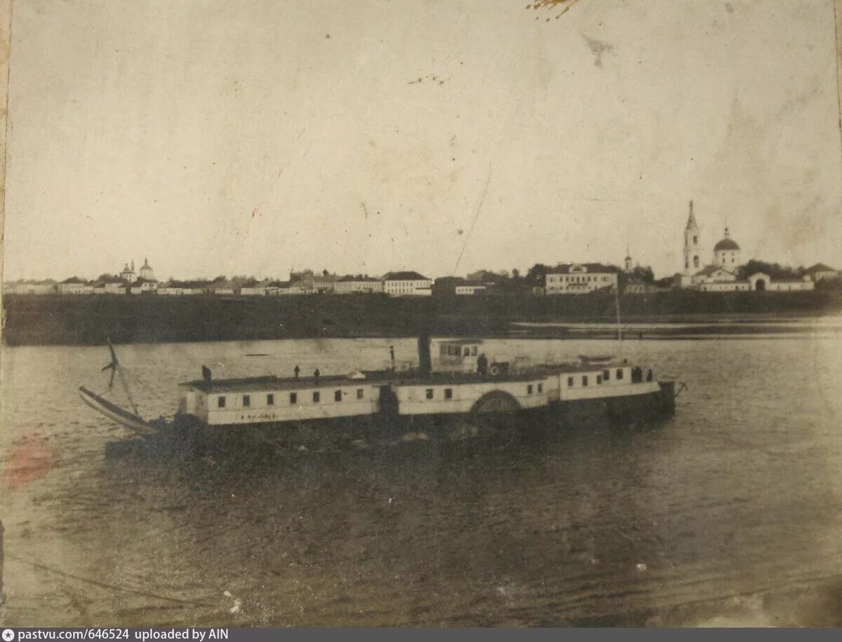 Пароход пермь. Пароход на Волге 19 век. Пароход Гаршин Рыбинск. Старинные пароходы на Волге 19 век. Островский Экспедиция по Волге Нижний Новгород 19 век.