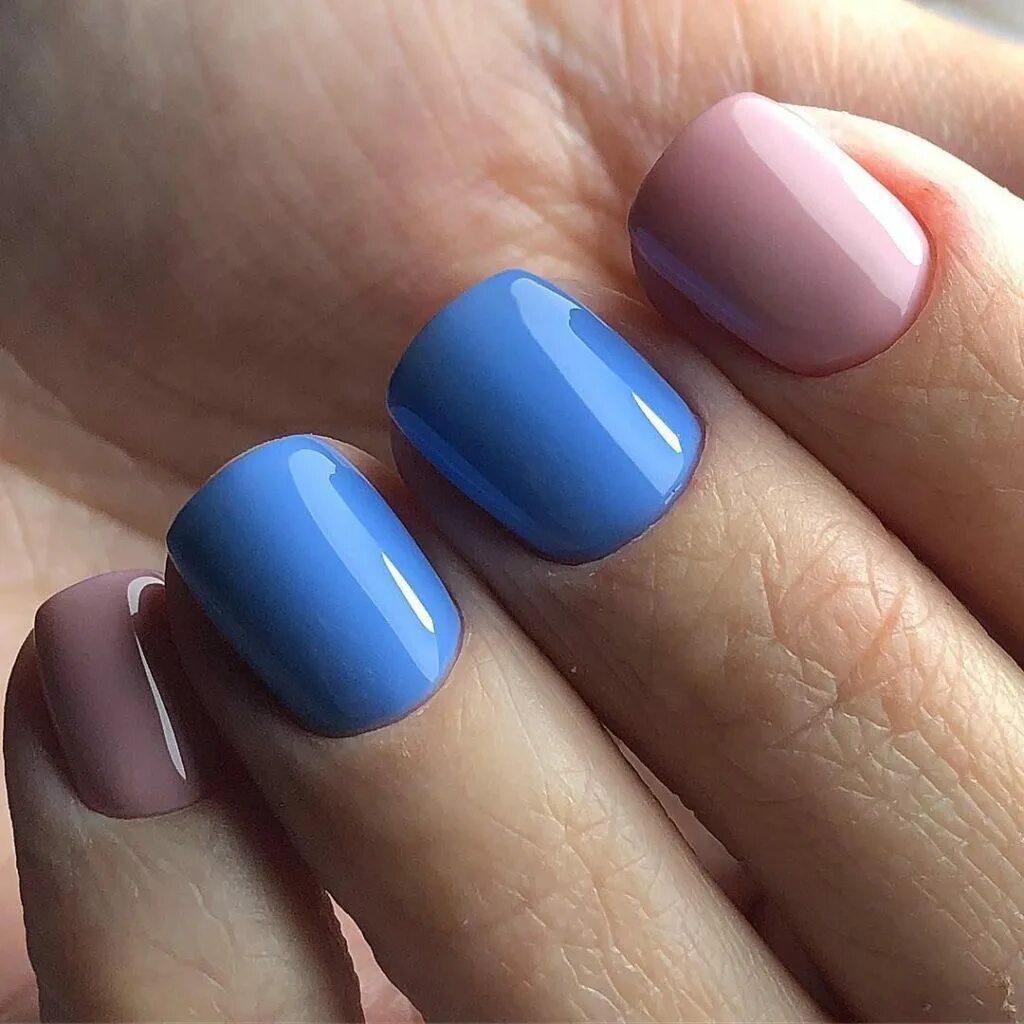 Гель лак квадрат короткие. Однотонный маникюр. Однотонный маникюр на короткие ногти. Однотонный маникюр. Маникюр градиент нюдовый.