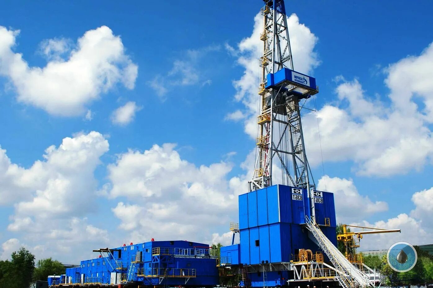 газпром добыча ноябрьск западно таркосалинский газовый промысел. установки для нефтяных и газовых скважин. нафтагаз-бурение нефтегаз. бурение нефтяных скважин. буровая вышка jz70.