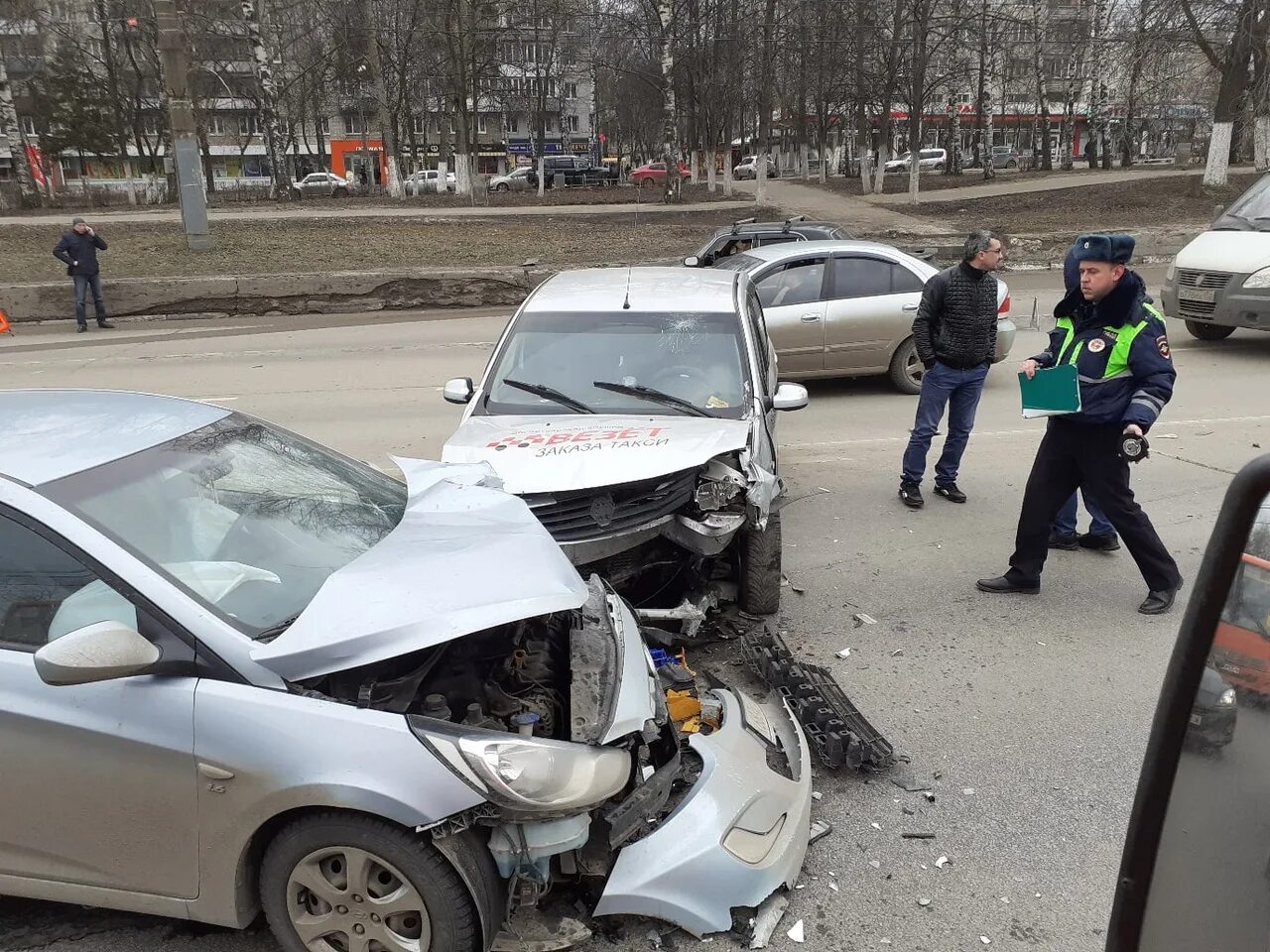 24 сутки новости. Массовое ДТП Нижний Новгород. Авария на Гагарина Нижний Новгород. Авария в Нижнем Новгороде за последние сутки.