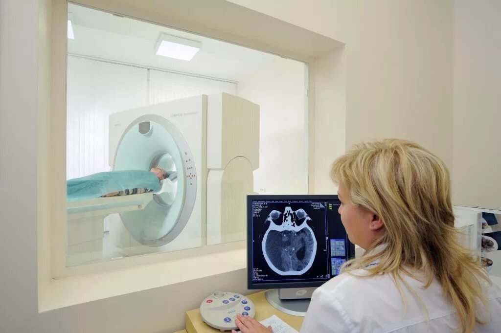 Компьютерная томография кт головного мозга. Кт томограмма головного мозга. Мрт магнитно-резонансная томография головного мозга. Магнито-резонансная томография головного мозга.