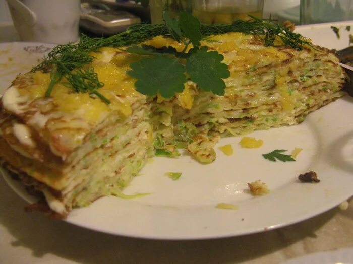 кабачково печеночный торт. кабачковый торт. кабачково печеночный торт. закусочный грибной торт наполеон. кабачковый торт украшение.