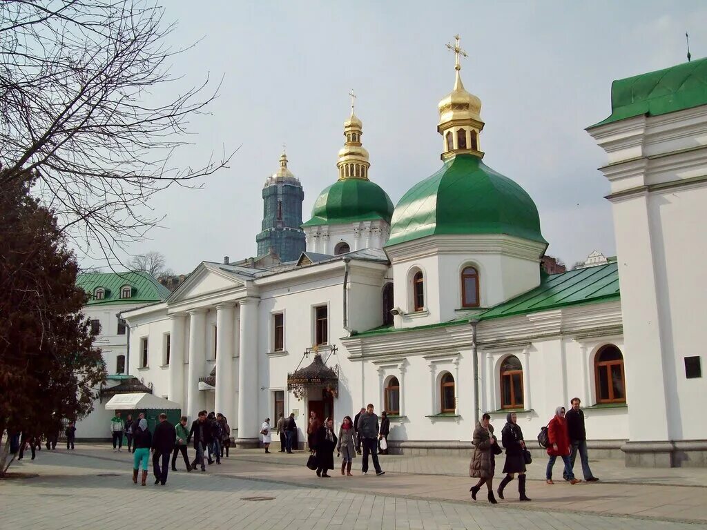 Храм агапита печерского донецк. Храм всех преподобных киево-печерских в черемушках. Храм киево-печерских отцов новосибирск. Настоятель храма всех киево-печерских отцов в черемушках. Храм всех отцов киево-печерских в старых черемушках.