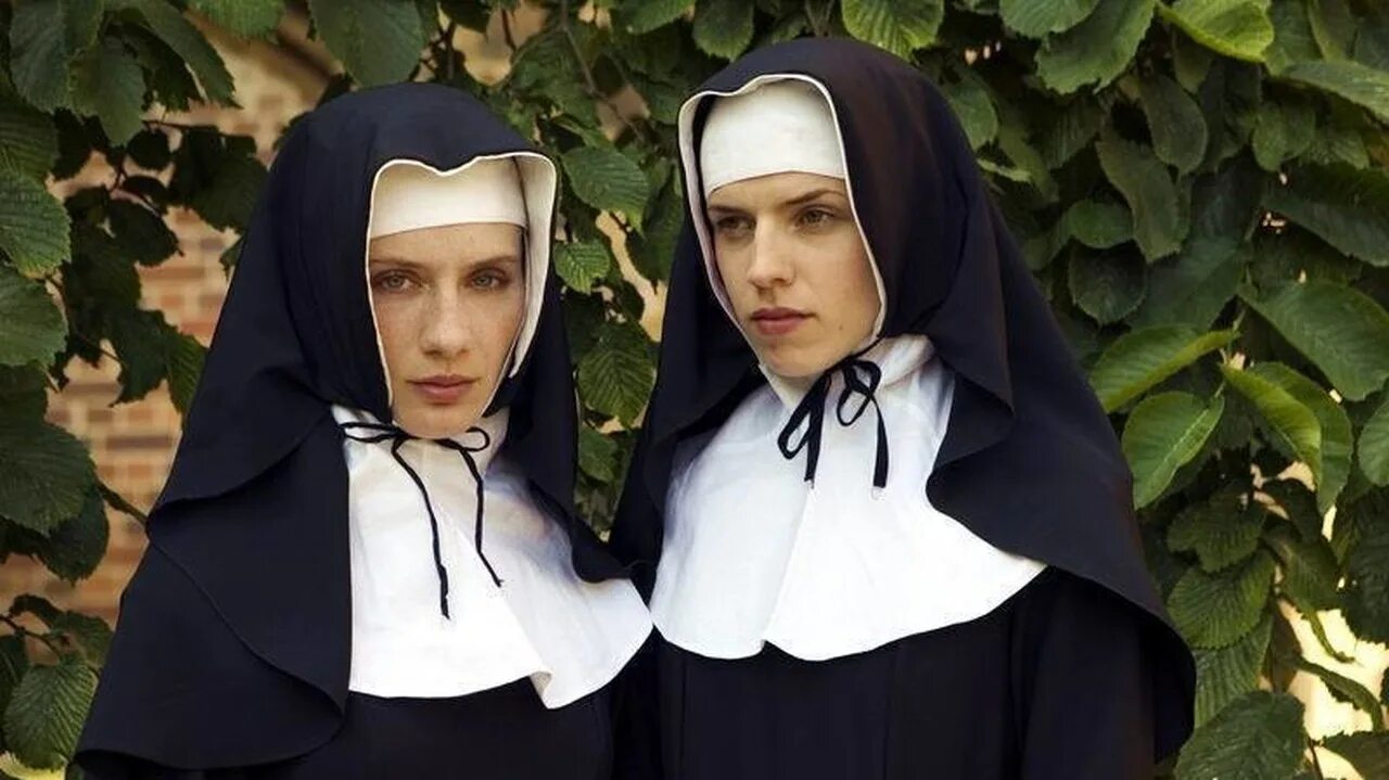 Кристина пиахет монахиня. Жизнь монахинь в женском монастыре. Монахиня ангелина (субботина). Инокиня софия коренева. Жизнь монахинь в монастыре.