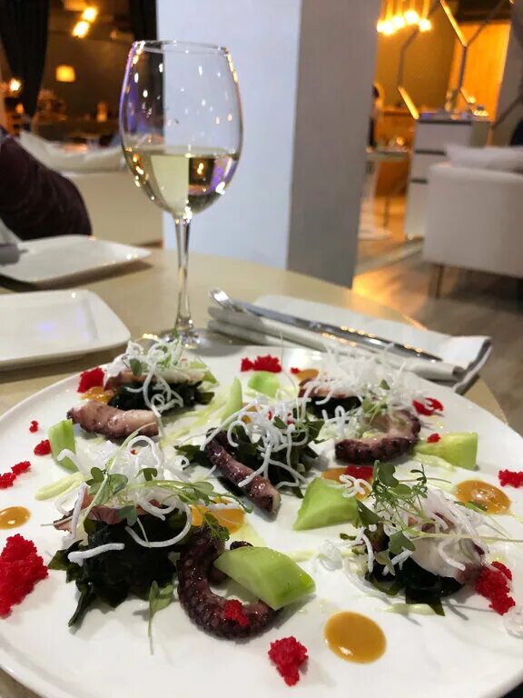 южно сахалинск рыбный ресторан. рыба моей мечты южно-сахалинск. кафе рыба моей мечты южно-сахалинск.