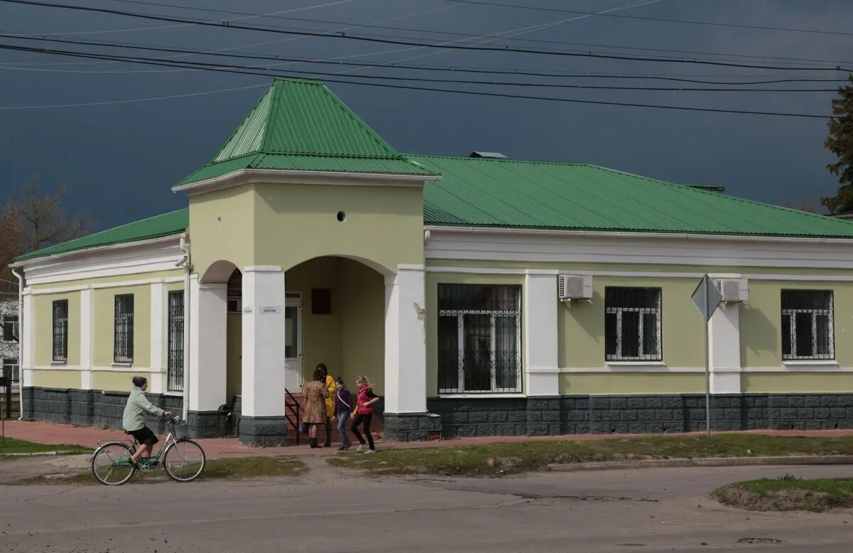 Орловская обл дмитровск. Дмитровск-Орловский. Кромы Орловская область. Город Дмитровск Орловская область. Музей Дмитровск Орловская область.