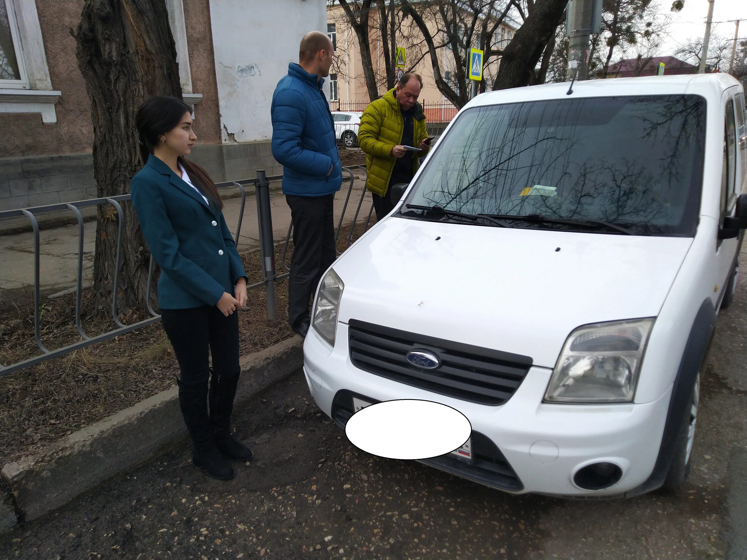 Машина Симферополь. В Симферополе арестовали. Бу авто Симферополь. Симферополь фото машины. Автомобили должников продажа