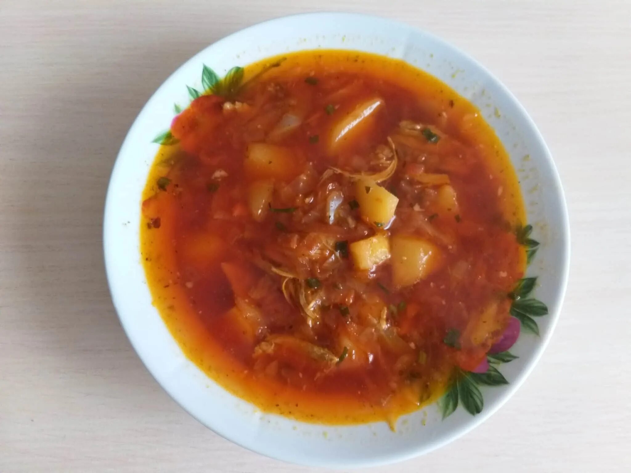 Борщ без свеклы. Борщ со свининой. Как приготовить вкусный борщ из свинины. Борщ со свининой фото. Борщ классический.