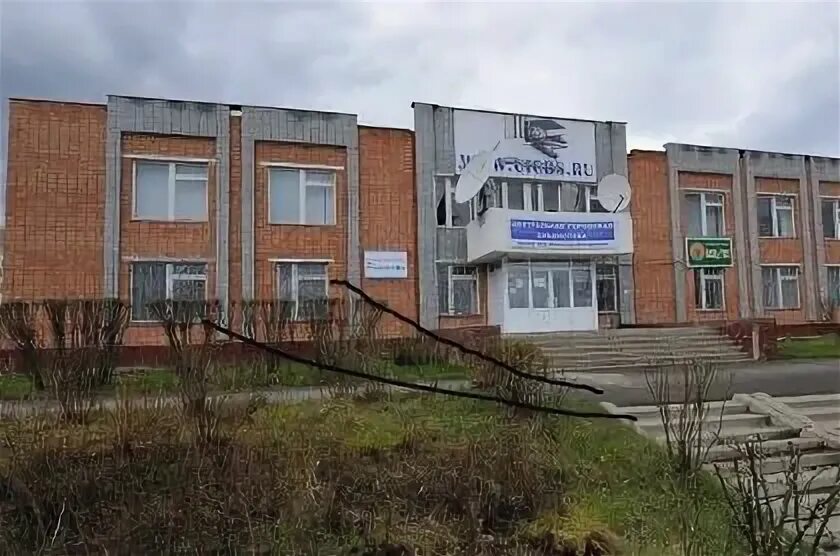 Библиотека усть илимск. Усть Илимск городская библиотека. Село Покосное Братского района Иркутской области. Покосное школа. Библиотека дом Залари.